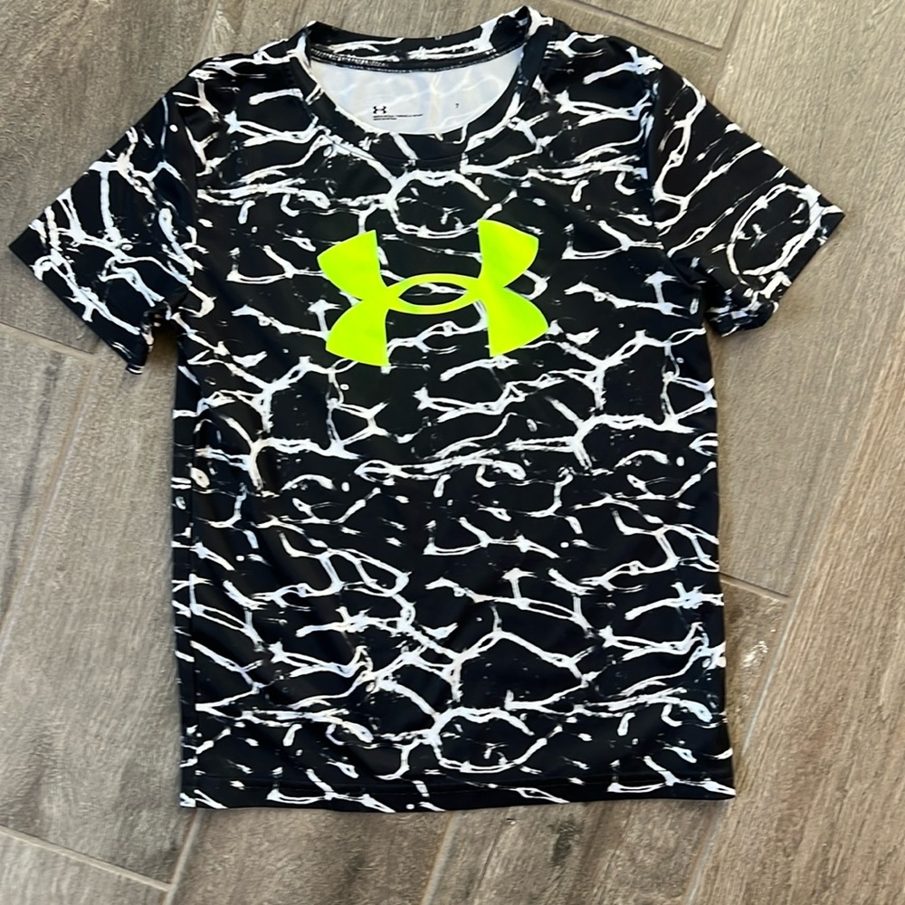 Under Armour size 7
